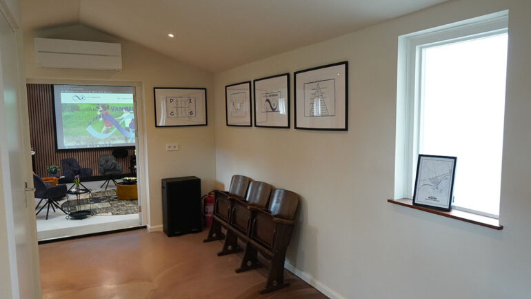 Studio van Reenen, ruime hal Bureau van Reenen trainingen en filmproducties.